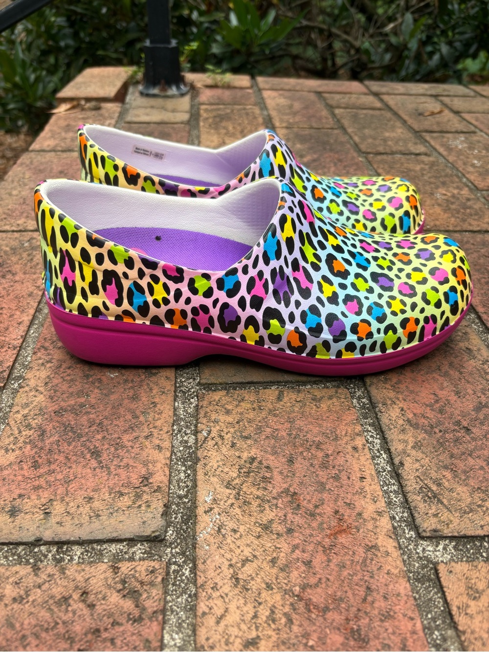 Lisa Frank CROCS Rainbow Leopard Print Mules - Picture 5 of 8